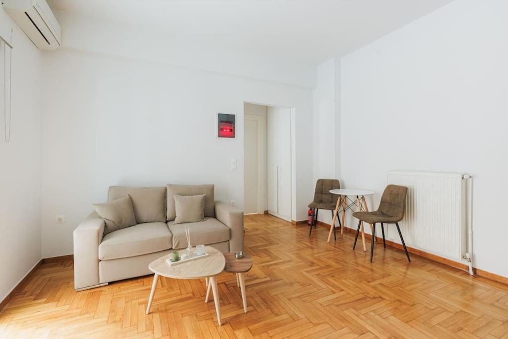 Apartment Comfy Shelter In Downtown